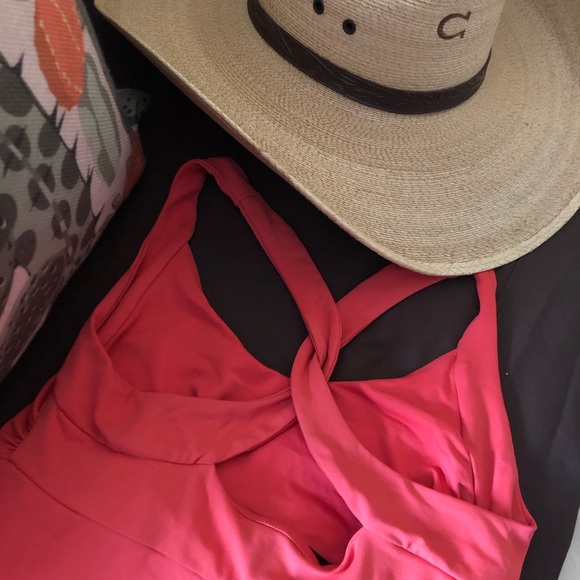 Patagonia top - Picture 3 of 5